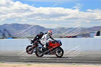 media/Mar-25-2024-Moto Forza (Mon) [[8d4319bd68]]/4-Novice Group/Session 4 Front Straight Speed Pans/